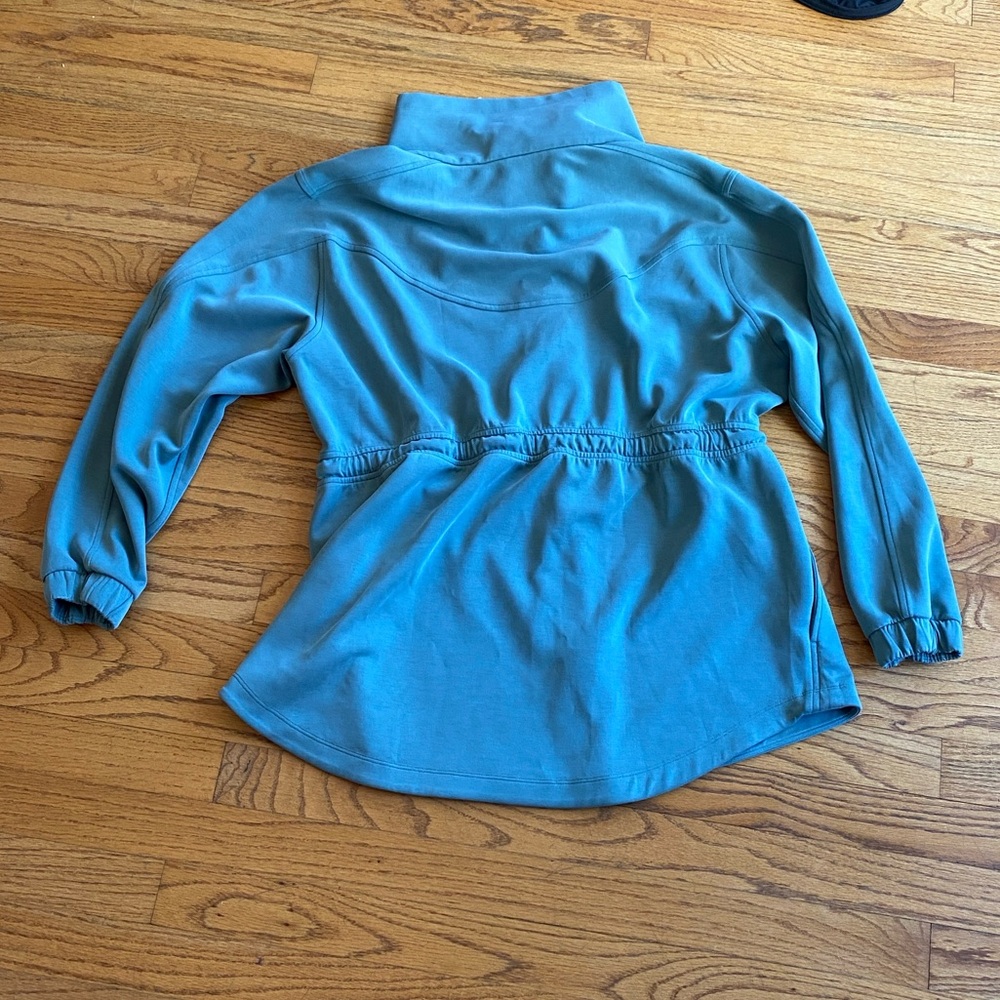 Lululemon Softstreme Cinch-Waist Jacket Size 12 - Picture 8 of 9